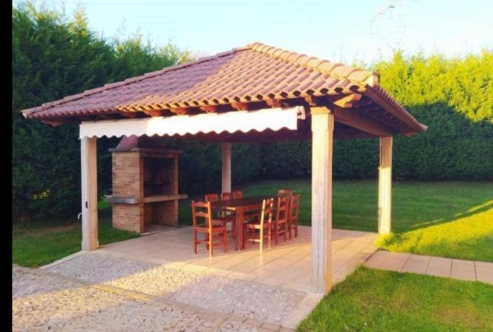 La Eria De Villaverde Intriago Buitenkant foto