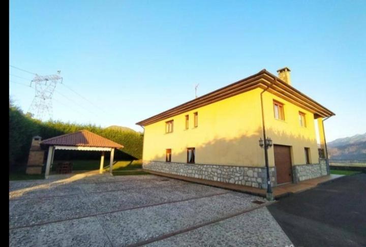 La Eria De Villaverde Intriago Buitenkant foto